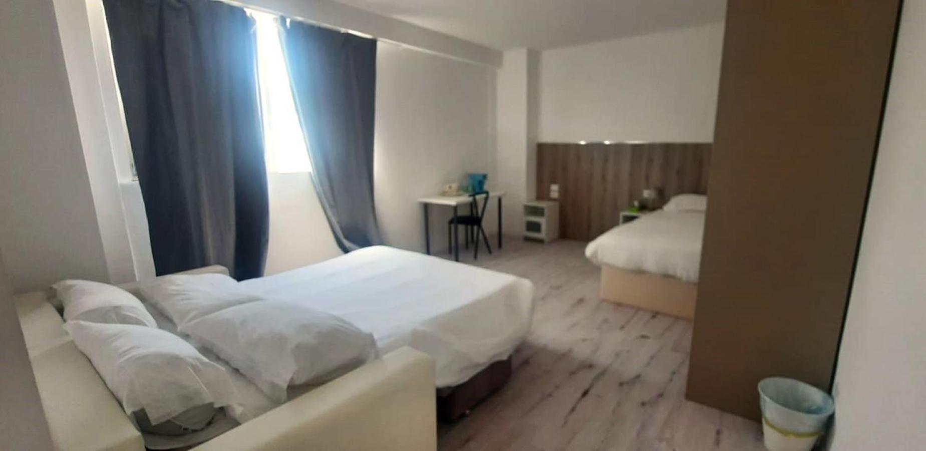 Milanforester Bagian luar foto